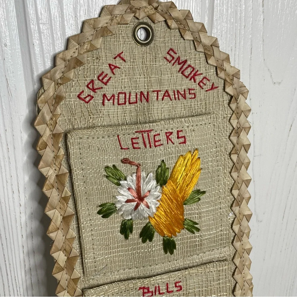 Vintage Smokey Mountains Souvenir Hanging Mail Organizer Woven Flamingo Flowers